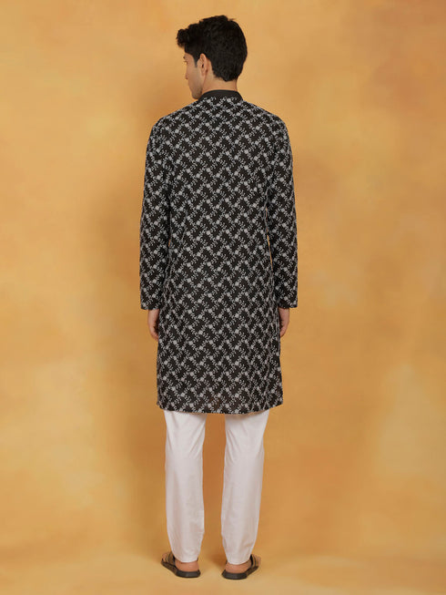 Vastramay Men's Black And White Cotton Kurta And Pyjama Set
